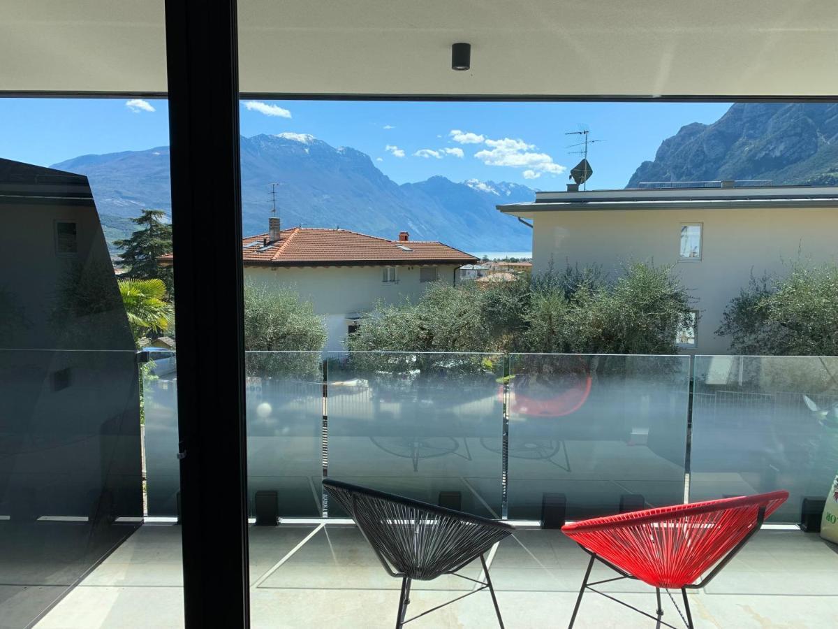 Visioni Lake View Boutique Rooms & Breakfast - Adults Friendly Riva del Garda Exteriör bild