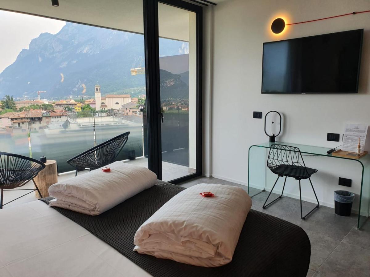 Visioni Lake View Boutique Rooms & Breakfast - Adults Friendly Riva del Garda Exteriör bild