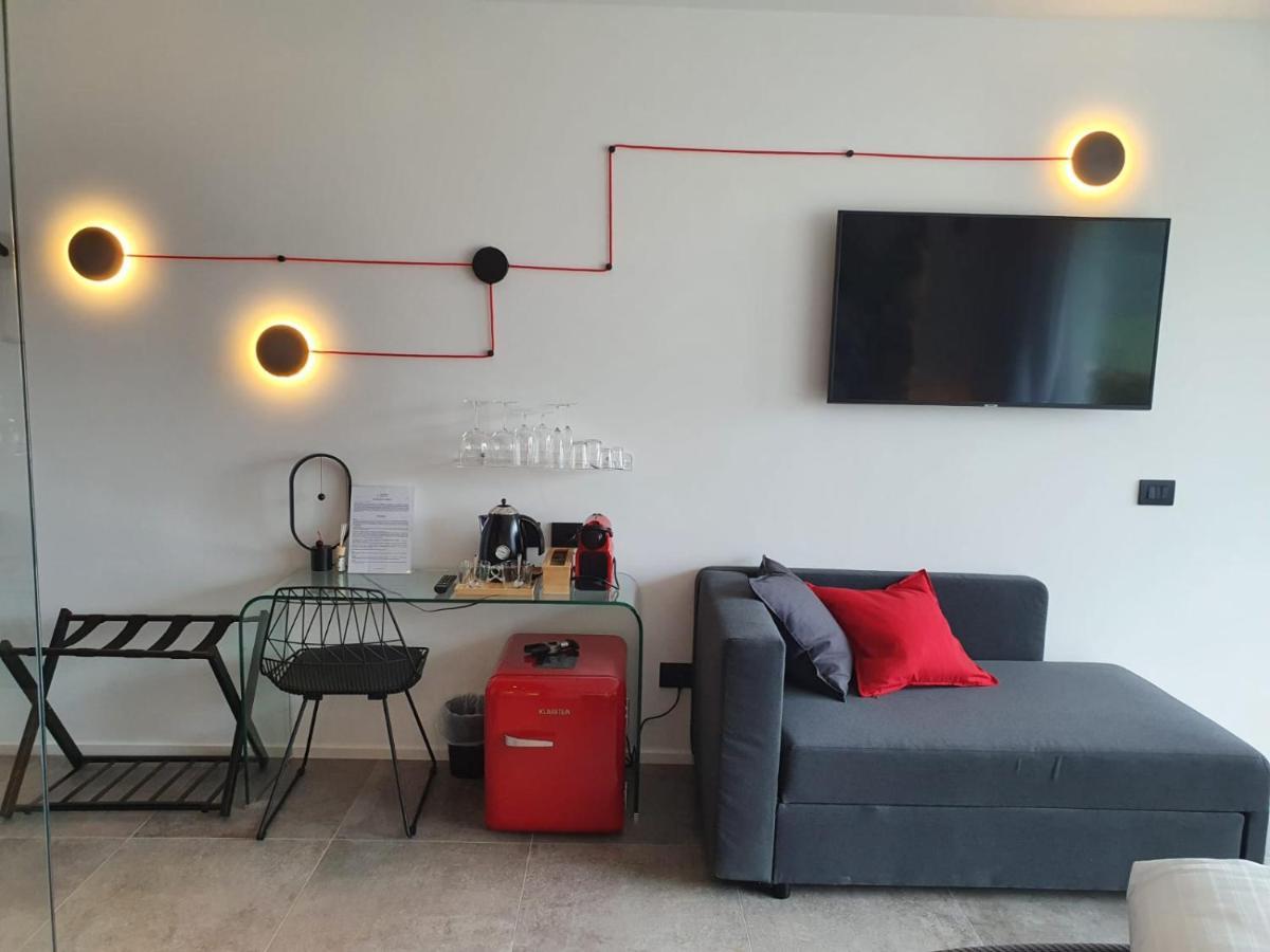 Visioni Lake View Boutique Rooms & Breakfast - Adults Friendly Riva del Garda Exteriör bild