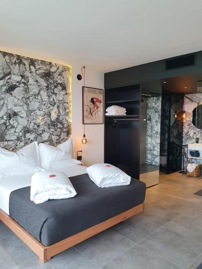 Visioni Lake View Boutique Rooms & Breakfast - Adults Friendly Riva del Garda Exteriör bild